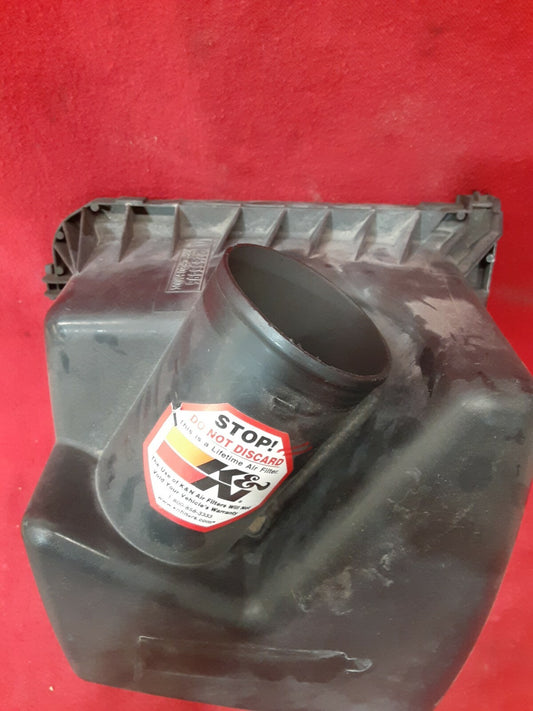 2002 2003 Saturn Vue 2.2 4Cyl  Air Cleaner Top Box / Lid - 22633496