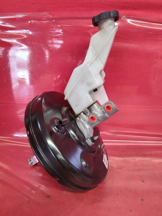 2016-2020 Kia Sorento Power Brake Booster w/ Master Cylinder - 81k Miles