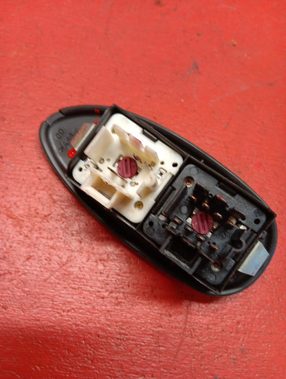 1999-2001 Pontiac Grand Am FRONT RIGHT PASSENGER Window Switch Assembly 22658260