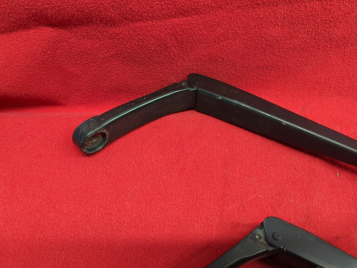 2006 2007 2008 2009 2010 Volkswagen VW Passat Windshield Wiper Arm SET Black
