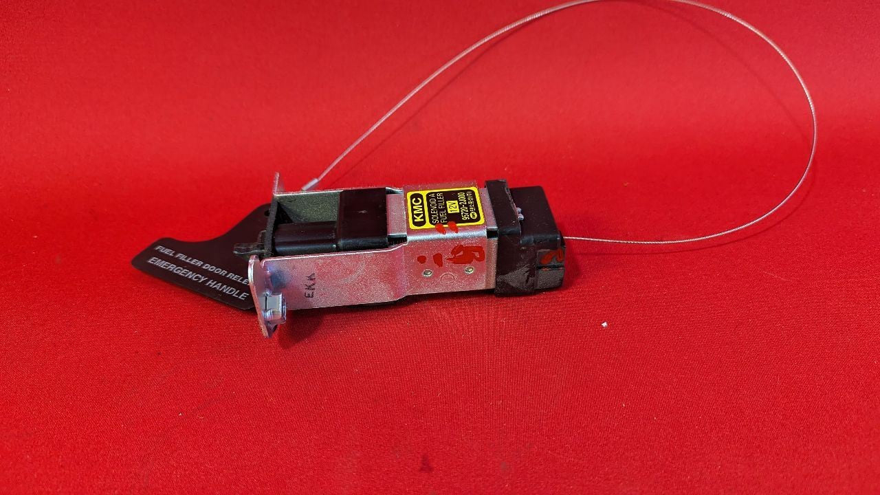 2009-2015 Kia Sorento Petrol Gas Fuel Filler Door Latch Release Actuator