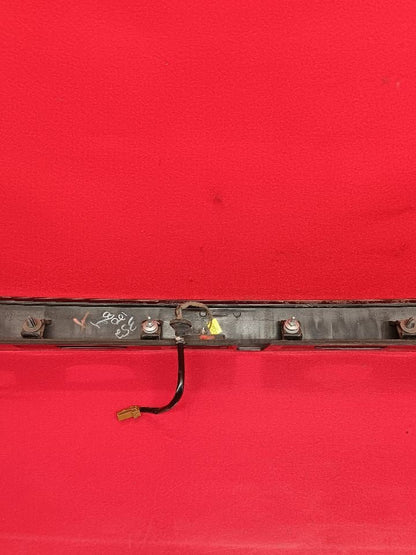 2015-2019 Subaru Legacy Sedan License Lamp Trunk Deck Lid Finish Panel Trim