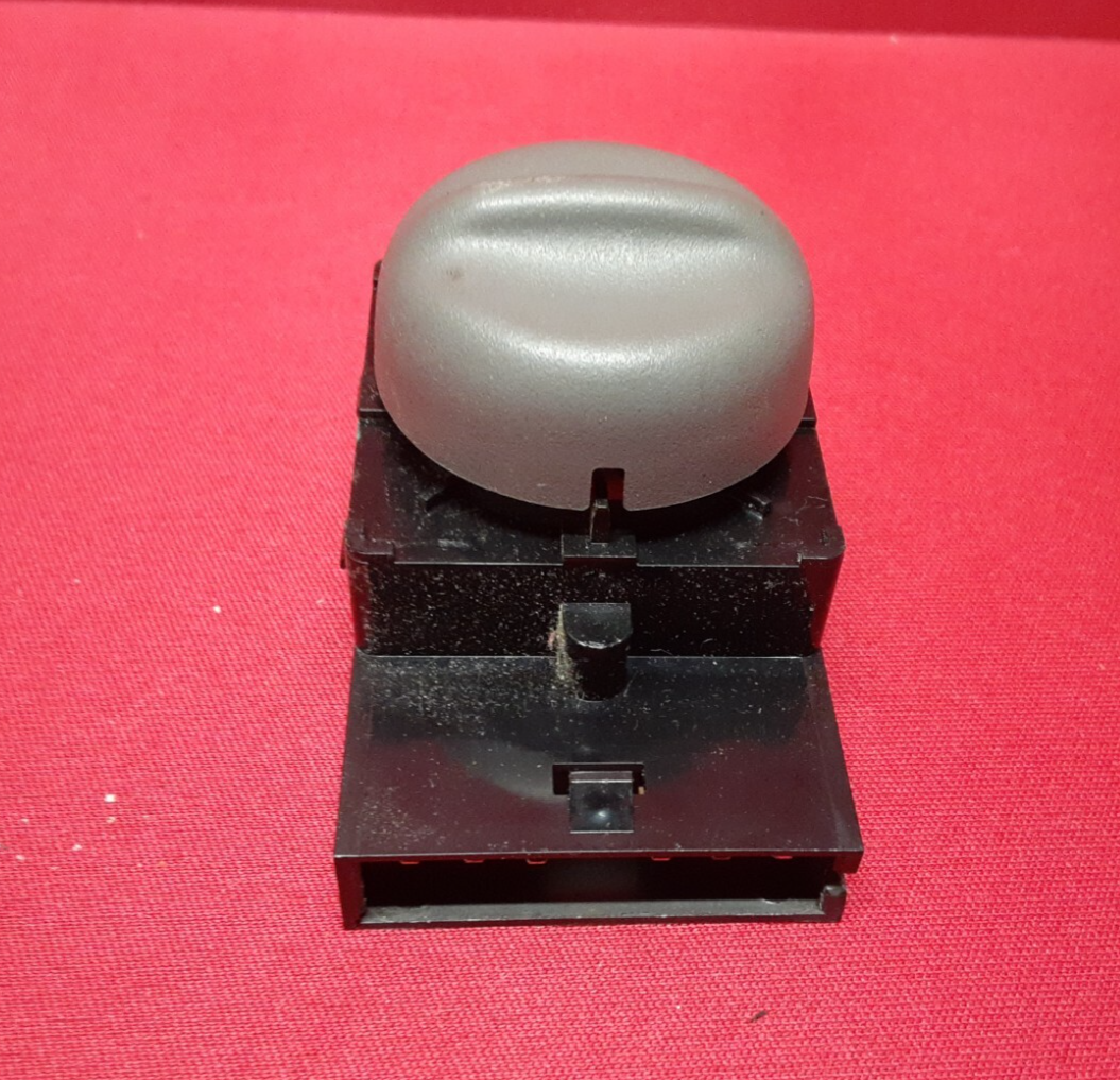 2009 2010 2011 Chevy Chevrolet Traverse LEFT Seat Adjust Lumbar Switch 25948855