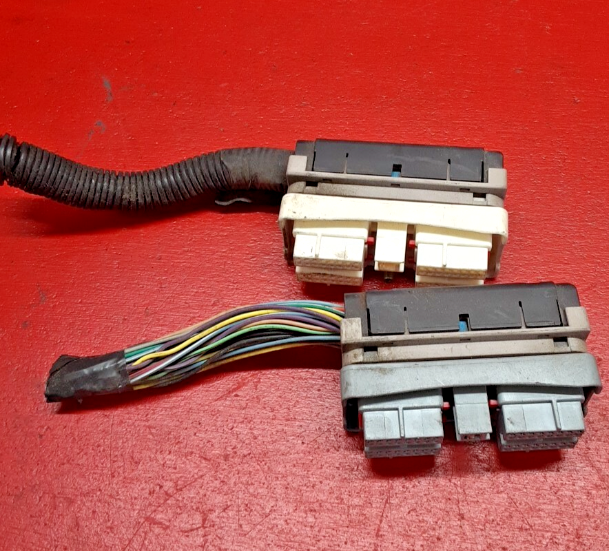 2003-2005 GM Multi Vehicle EMC ECU Engine Control Module PIGTAILS 12574976