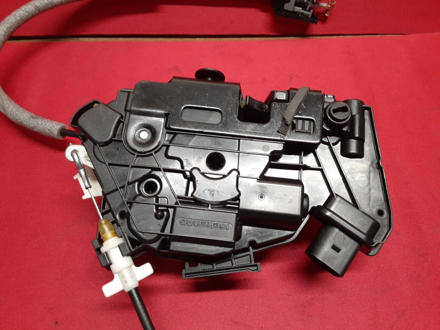 2009 - 2012 VW Tiguan / CC REAR LEFT DRIVER Door Latch Lock Actuator 5N0839015E