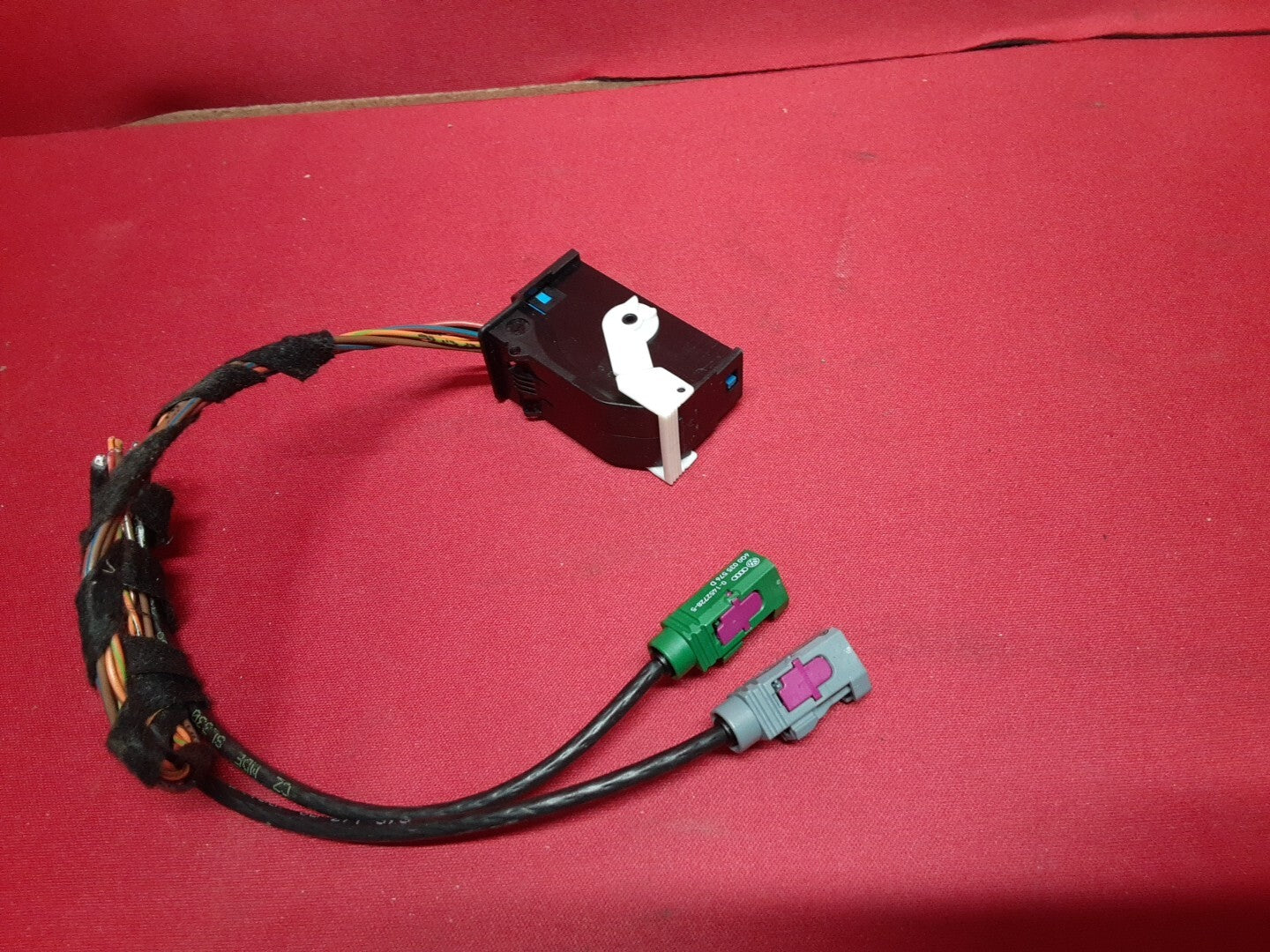 2008 - 2017 Audi Parking Aid Rear Backup Reverse Module 8T0-907-441-B - PIGTAILS