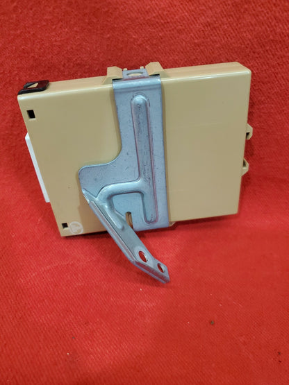 2004 - 2009 Toyota Prius Network Computer Gateway Module 89111-47050