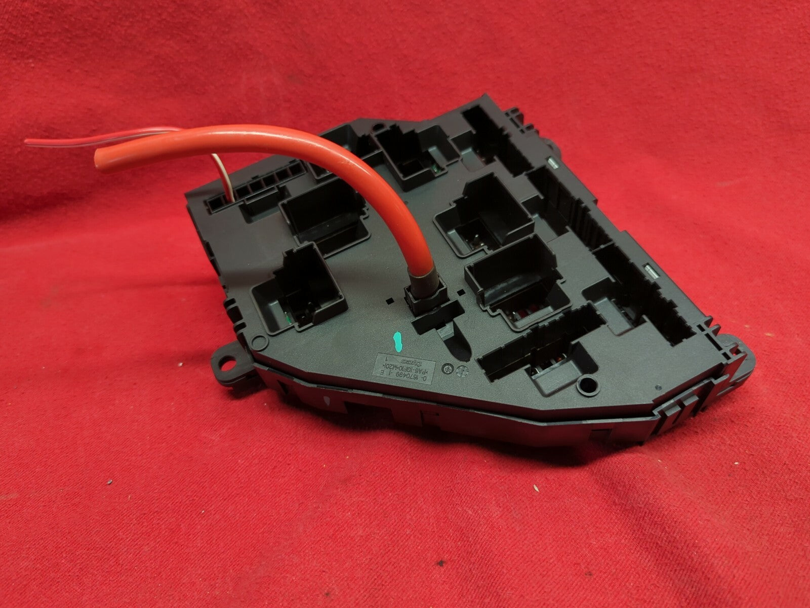 2011 2012 BMW 5 Series GT Relay Fuse Box Distribution Center Block LOWER