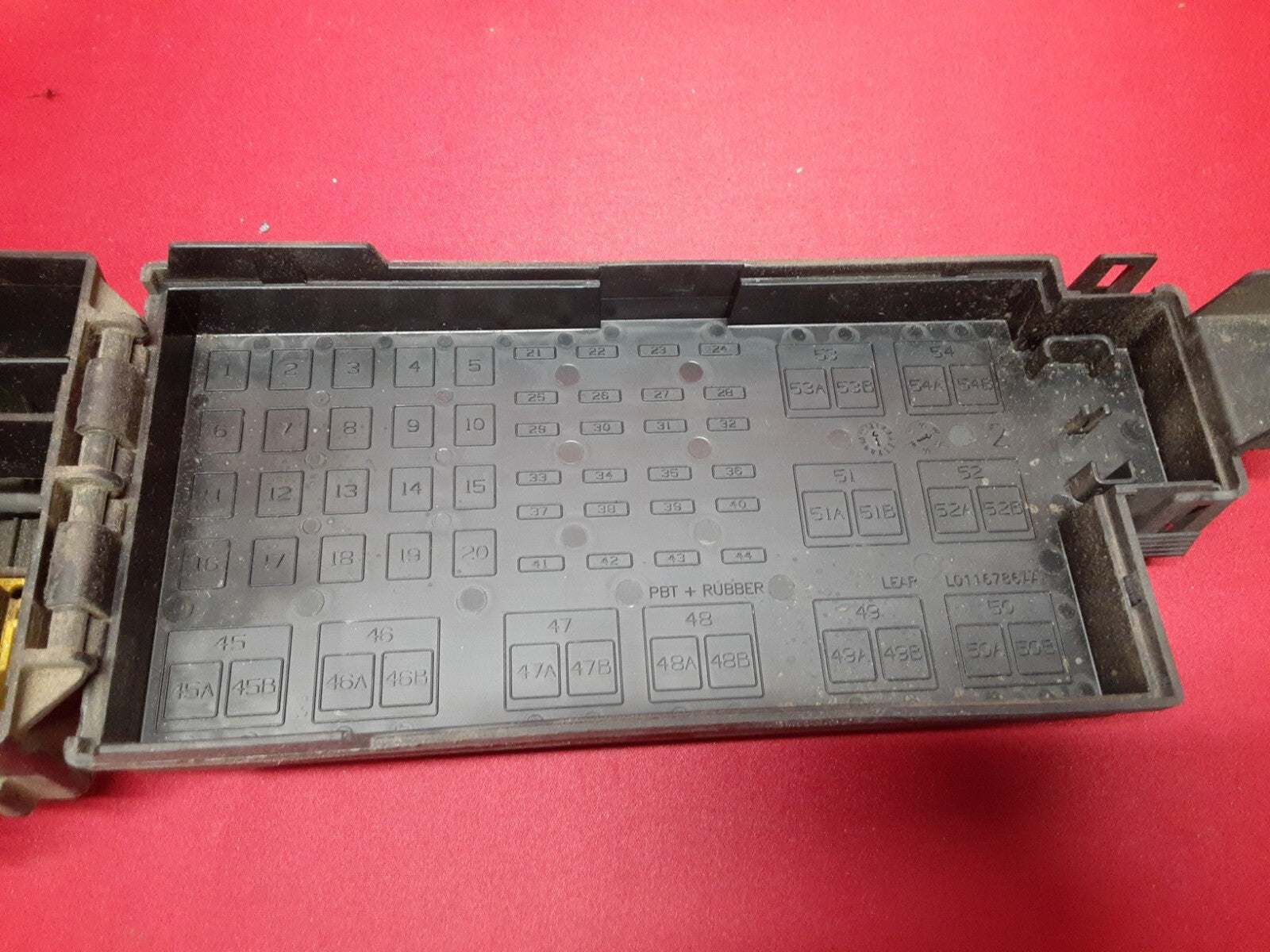 2008 Jeep Commander Grand Cherokee 3.7L V6 Engine Fuse Box Junction Block