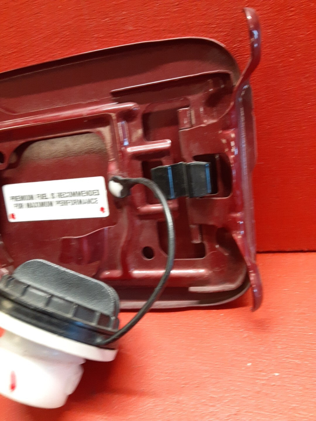 2005 2006 2007 Nissan Pathfinder Fuel Door Assembly A15 [RED BRAWN] G8830-ZL9AA