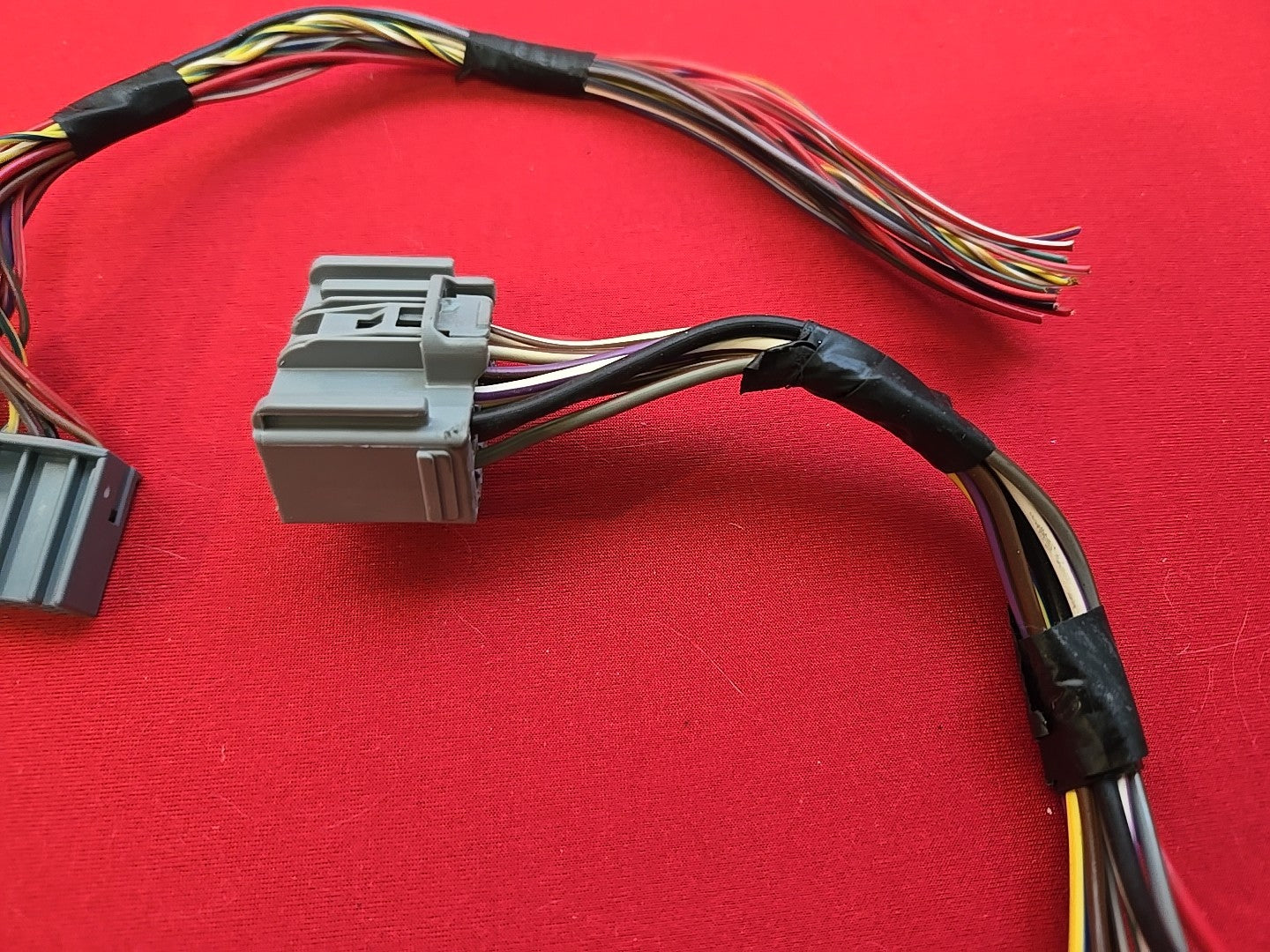 2010-2017 Land Rover LR3 LR4 Range Rover Keyless Entry Module - PIGTAILS ONLY