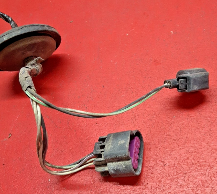 2011-2014 Chrysler 200 Right Passenger Taillight Lamp Pigtail 5182524AD