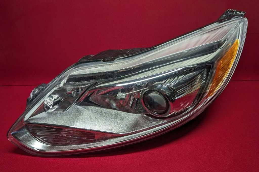 2012-2018 Ford Focus EV Electric RIGHT PASSENGER Headlight Lamp HID Xenon