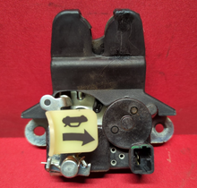 Hyundai 2009 2010 Sonata 2010 - 2016 Genesis Coupe Trunk Latch 81230-0A501