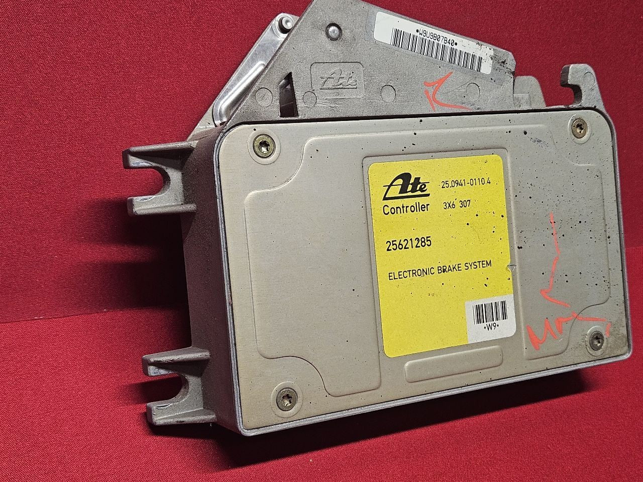 1996-1999 Oldsmobile Aurora Buick Riviera ABS Control Module w/ Traction