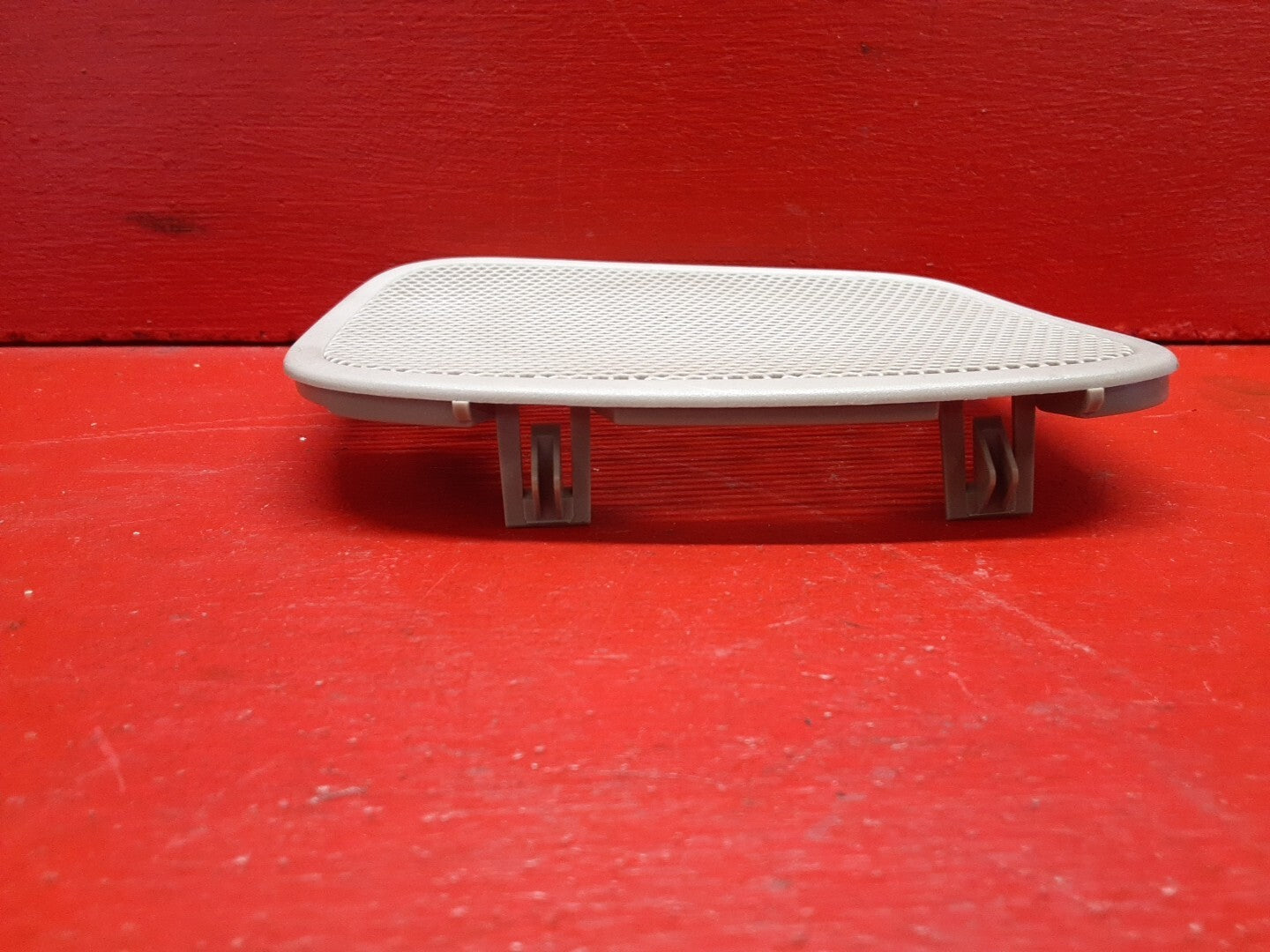 1998 - 2000 Volvo S70 V70 Dash Speaker Tweeter Cover Left and Right Pair