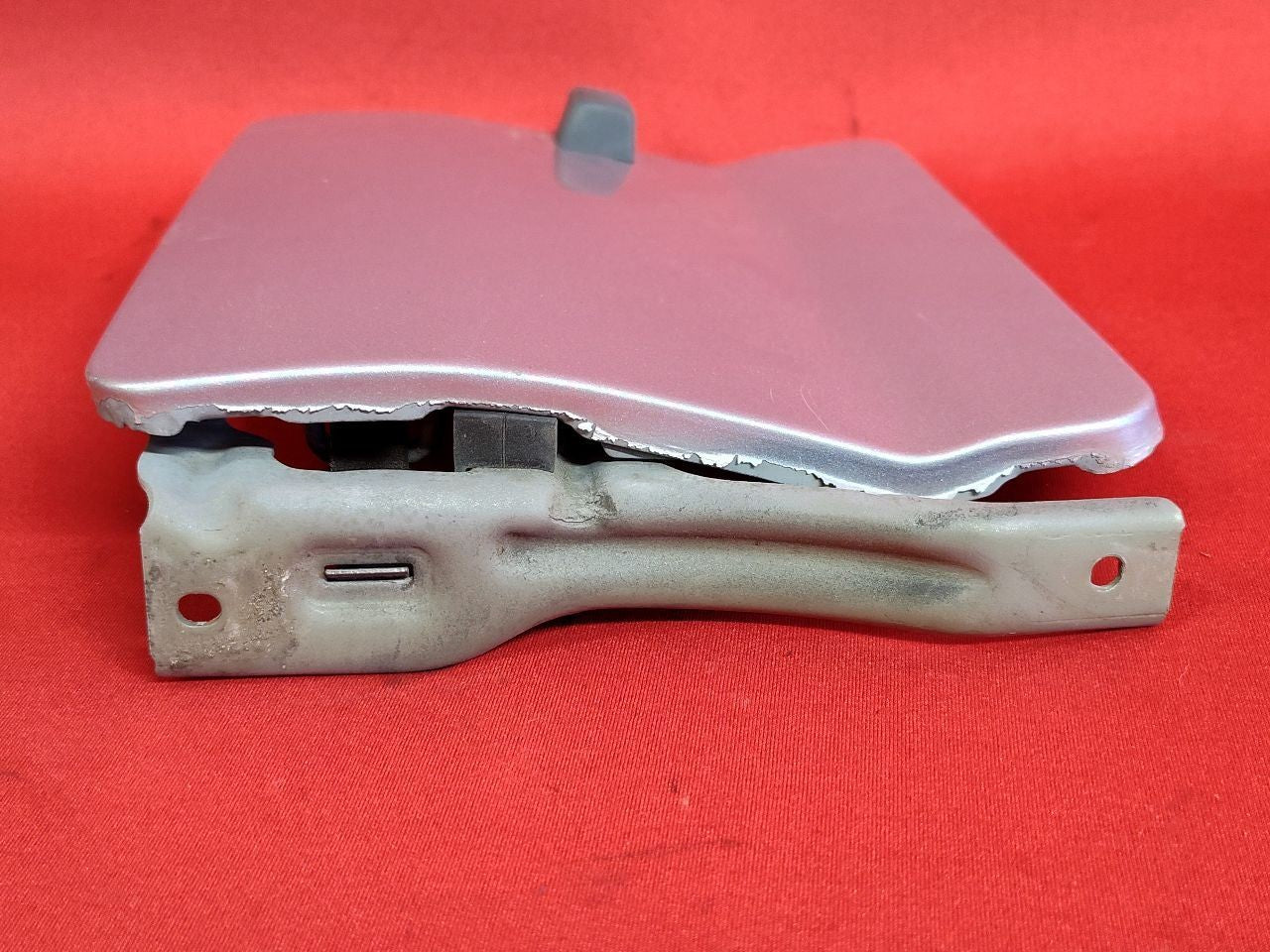 2000-2004 Nissan Xterra Frontier Gas Fuel Filler Door Lid Flap KV8 Silver Ice