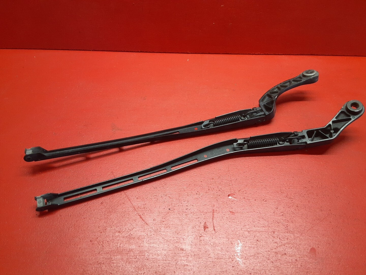 2004 - 2009 Audi S4 A4 & Quattro Windshield Wiper Arms Left & Right SET OF TWO