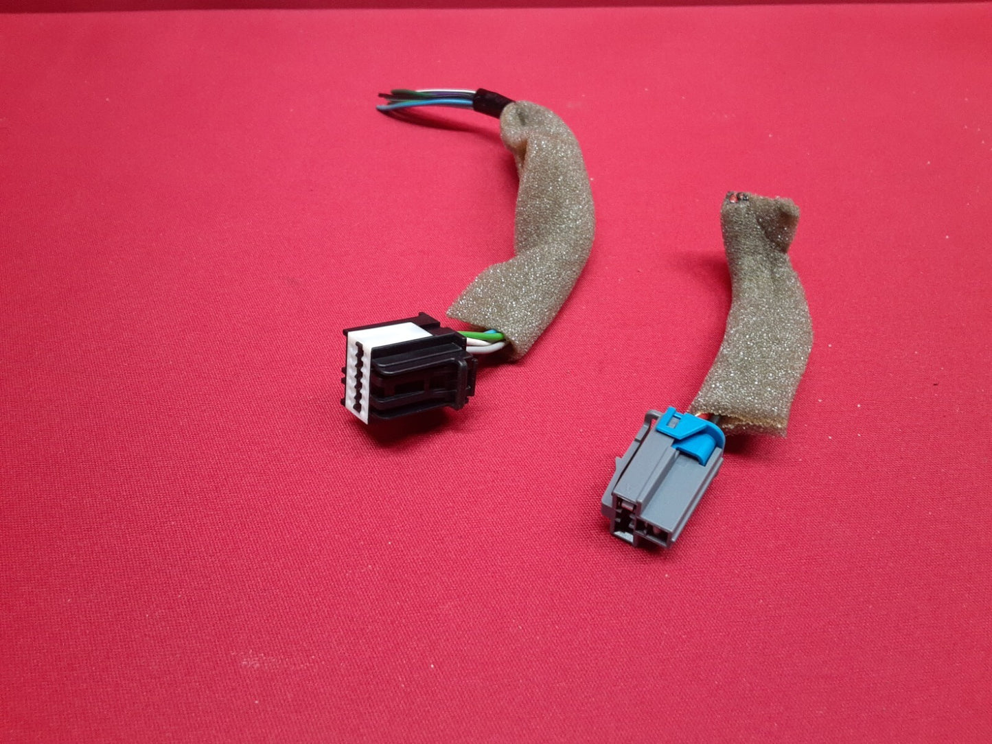 2009 2010 2011 2012 Traverse - Rear Wiper Switch / Power Outlet - PIGTAILS ONLY