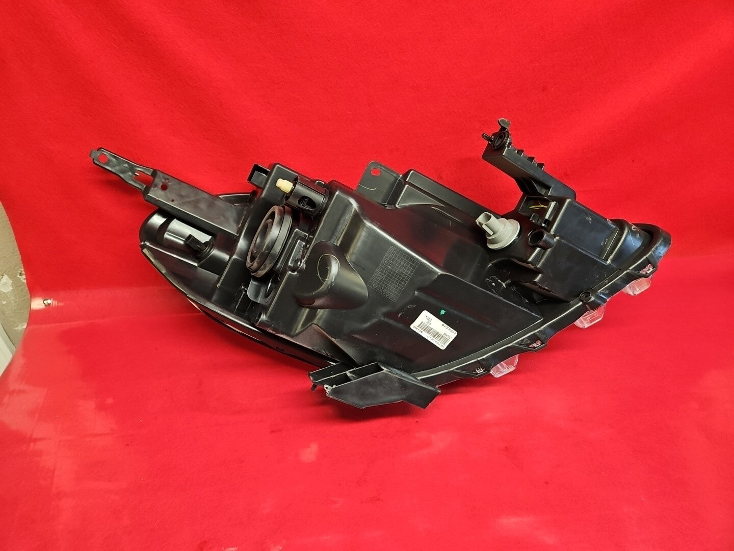 2012 - 2014 Nissan Versa Front right Passenger Headlamp Light 26010-3AN0B