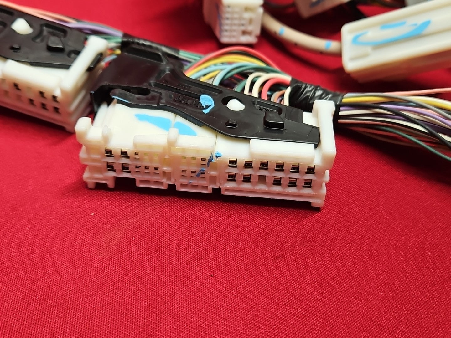 2006-2010 Lexus IS250 IS350 Left Driver Fuse Box Junction Block A/T - PIGTAILS*