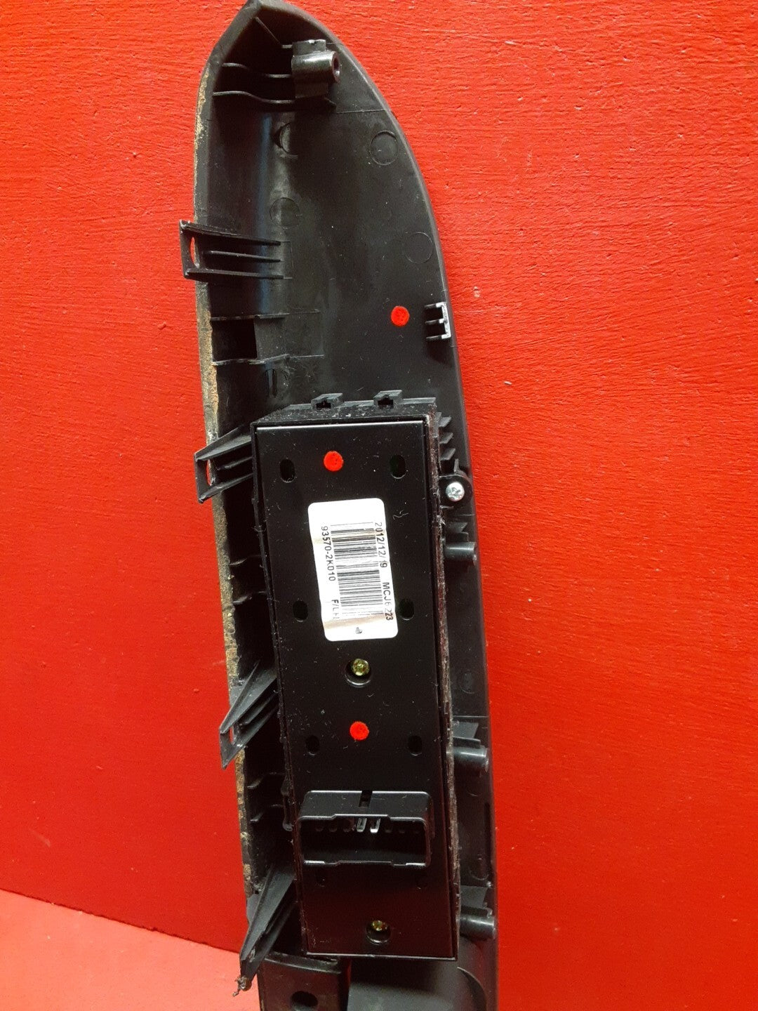 2011 2012 2013 Kia Soul Front left Driver Window Switch W/ Bezel 93570-2K010WK