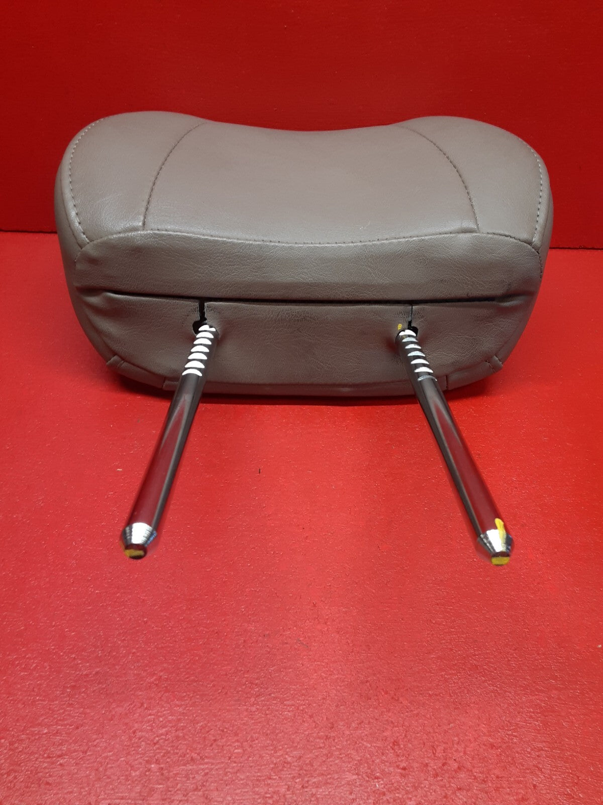 1999 - 2002 Jeep Grand Cherokee Headrest Head Rest FRONT Seat Set of 2
