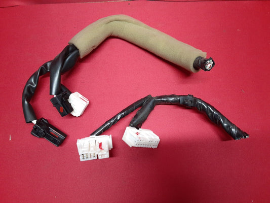 2005 - 2008 Nissan Pathfinder Xterra Frontier Cabin Fuse Box Junction   PIGTAILS