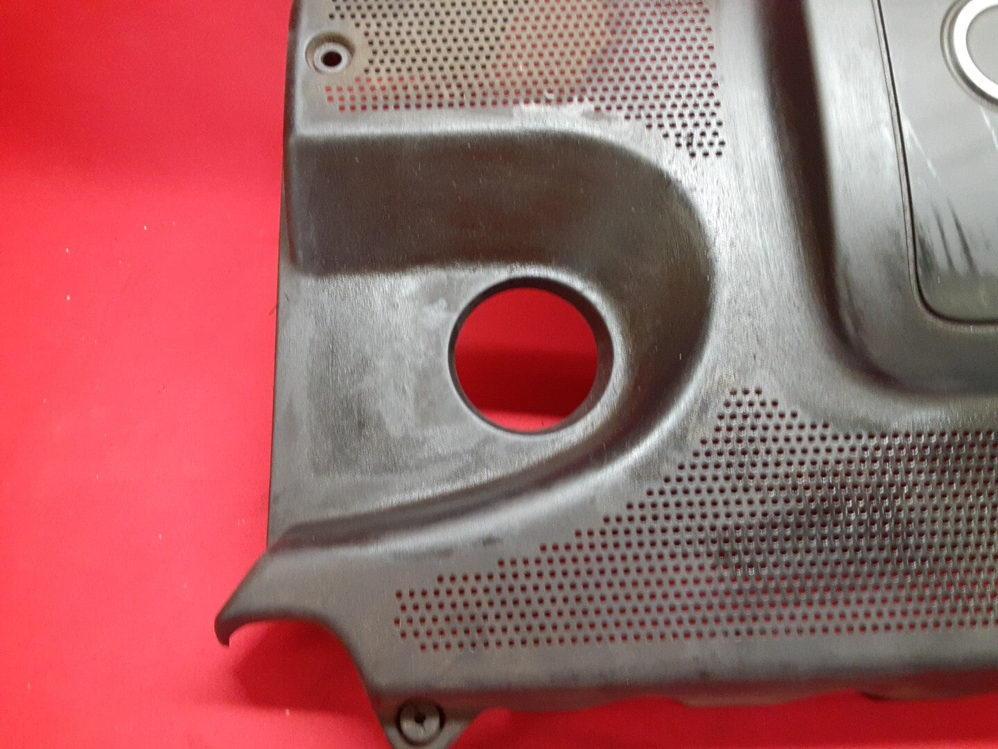 2000-2006 Audi TT 1.8t Quattro 5V Engine Cover 06A-103-724-G