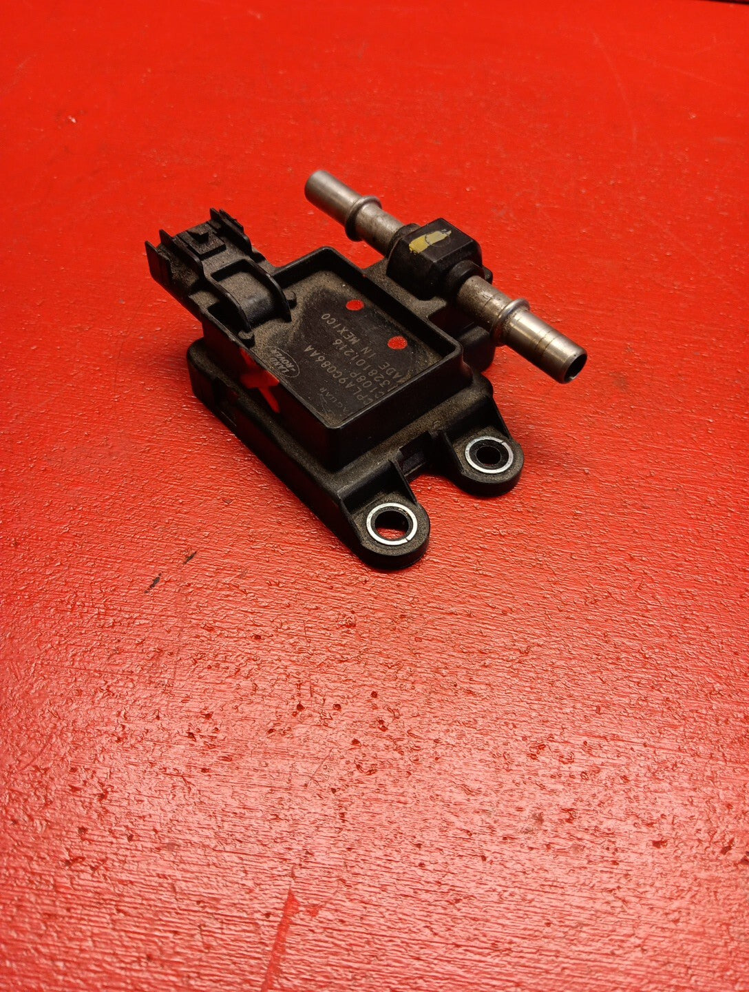 2013-2017 Land Rover Range Rover 5.0L Fuel Pressure Sensor CPLA-9C086-AA