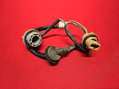 2000-2003 Lexus RX300 Left / Right OUTER Tail Light Lamp - SOCKET WIRING HARNESS
