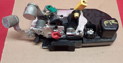 2006 - 2010 Jeep Commander FRONT RIGHT PASSENGER Door Latch Lock Actuator