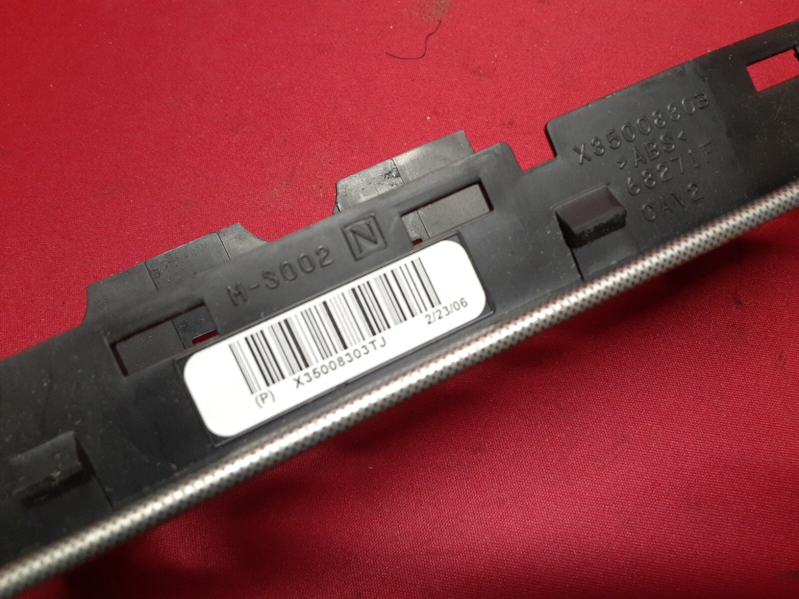 2006 - 2010 Jeep Grand Cherokee LEFT Master Window Door Bezel X35008303TJ