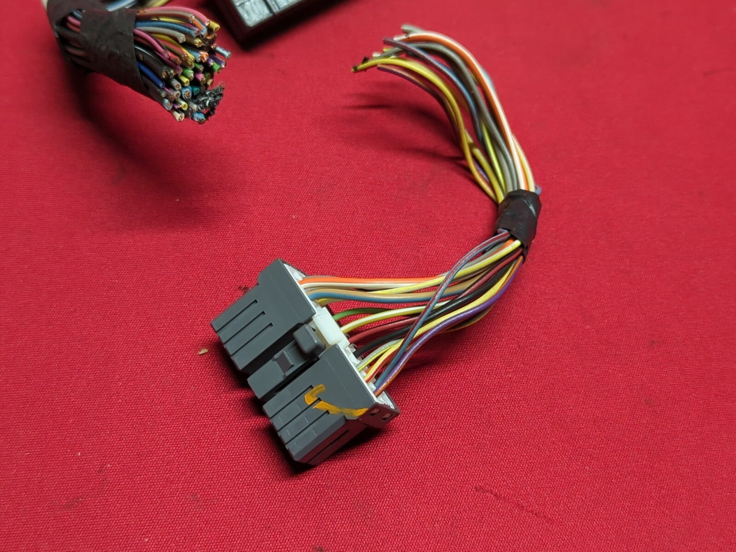 1998 Ford Explorer 4.0L - GEM BCM General Body Computer Module - PIGTAILS ONLY
