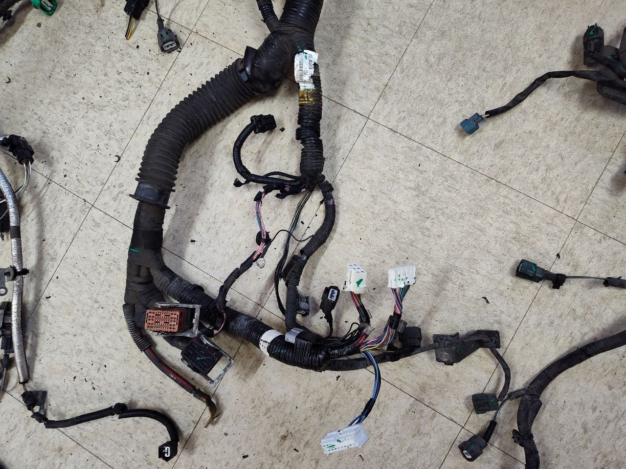 2011-2013 Infiniti QX56 Engine Wiring Harness AWD 3Row w/ LDP, ICC, NAVI, HFP