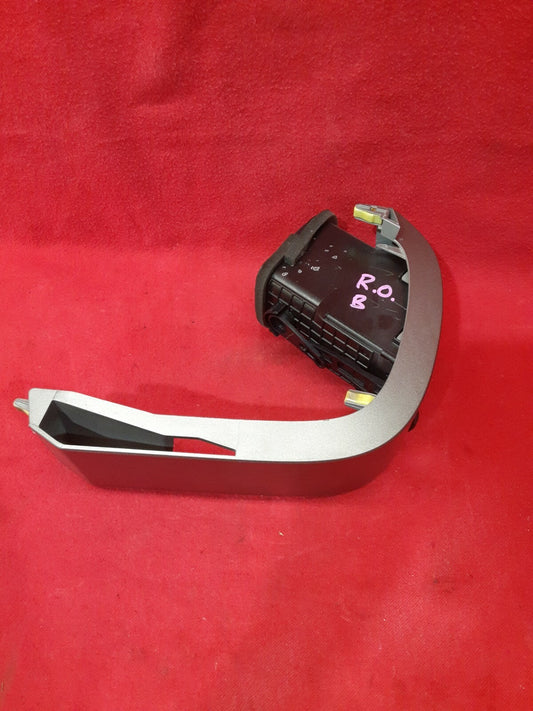 2004 - 2009 Toyota Prius - Front Right / Pass. Outer Vent / Bezel - 55650-47020 