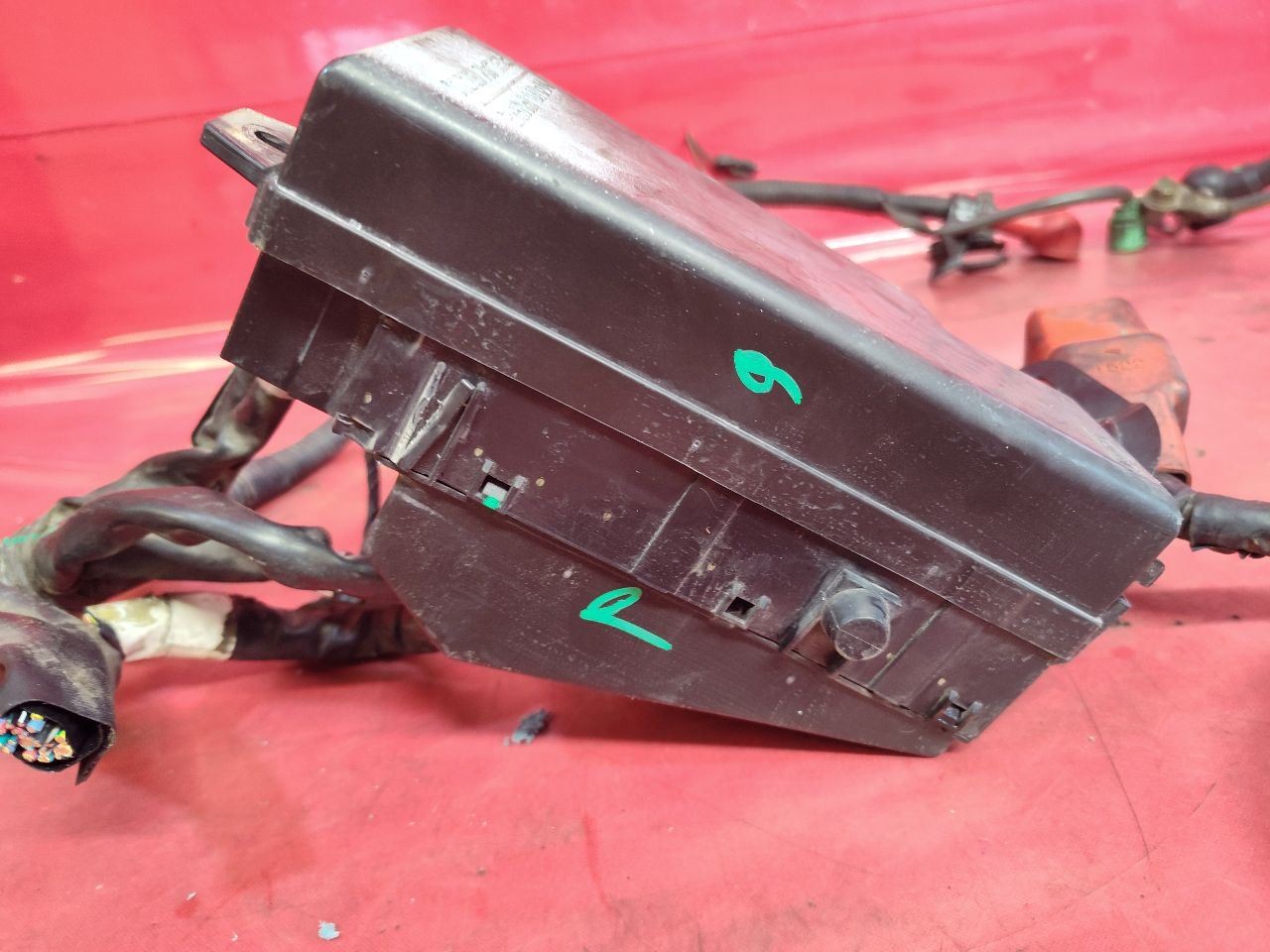 02-04 Subaru Outback Legacy 03-05 Baja 2.5L A/T Engine Fuse Box + Harness Cables