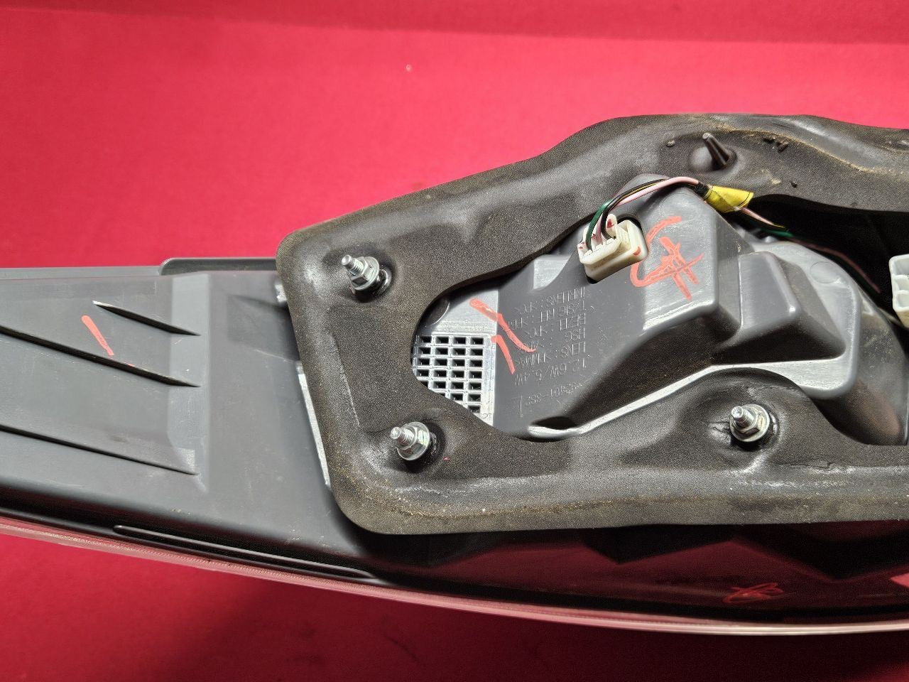 2011-2015 Hyundai Sonata GLS, Limited, Hybrid LEFT DRIVER Qtr Tail Light Lamp