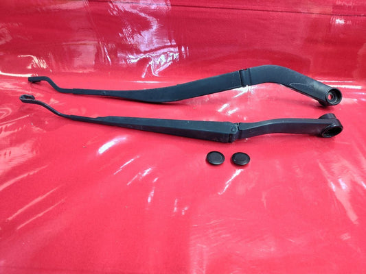 2013-2016 Hyundai Genesis Coupe Right & Left Windshield Wiper Arms SET