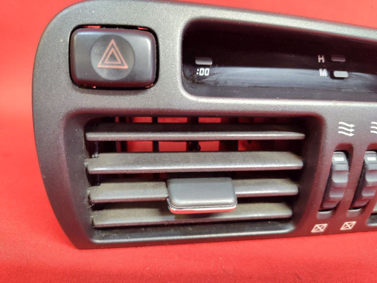 1998-2005 Lexus GS300 / 01-05 GS430 Center Dash Air Vent Hazard Switch Bezel