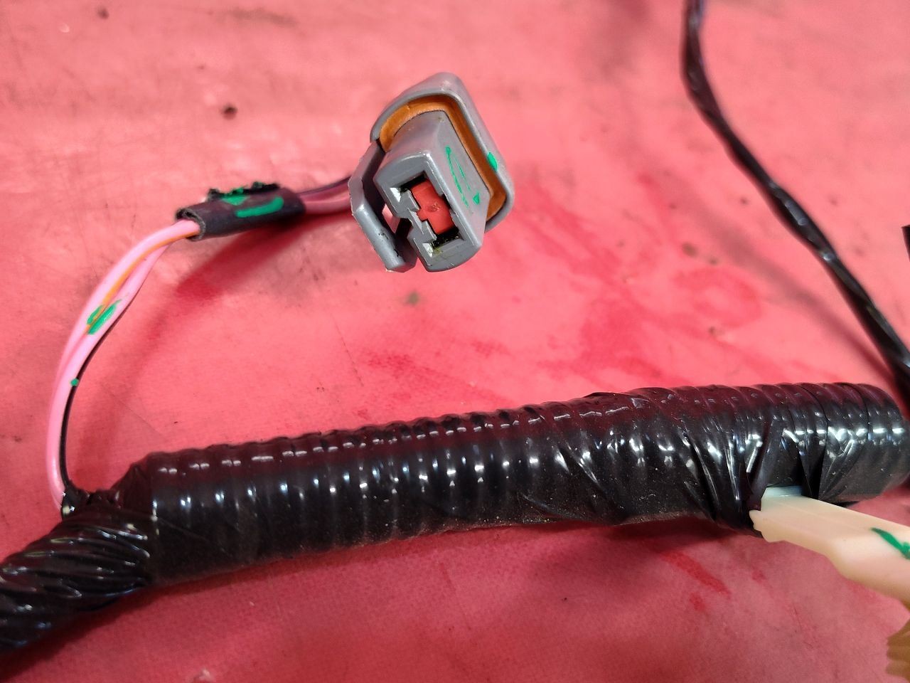 2001-2005 Mazda Tribute Ford Escape Liftgate Hatch Wiring Harness