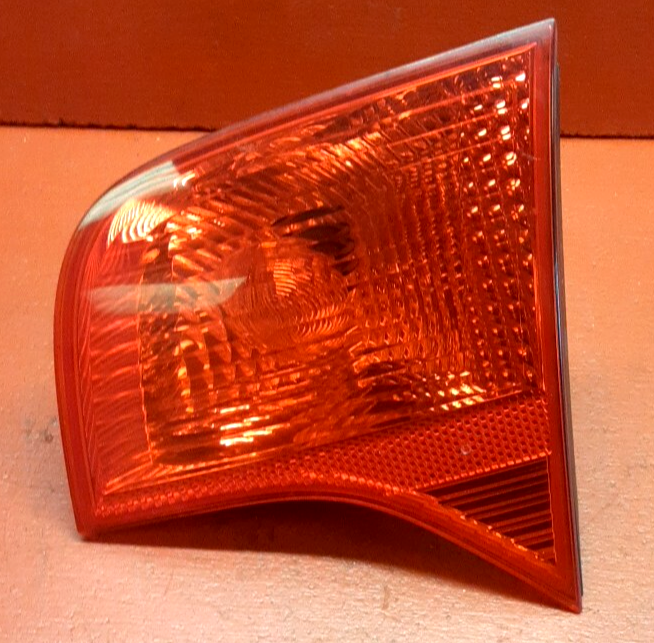 2005-2008 Audi A4 Quattro S4 RS4 Right Rear Inner Taillight Lamp Assembly