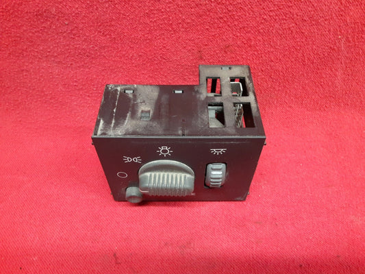 1999 2000 2001 2002 2003 GMC Chevy Chevrolet Headlight Lamp Dome Switch Rheostat