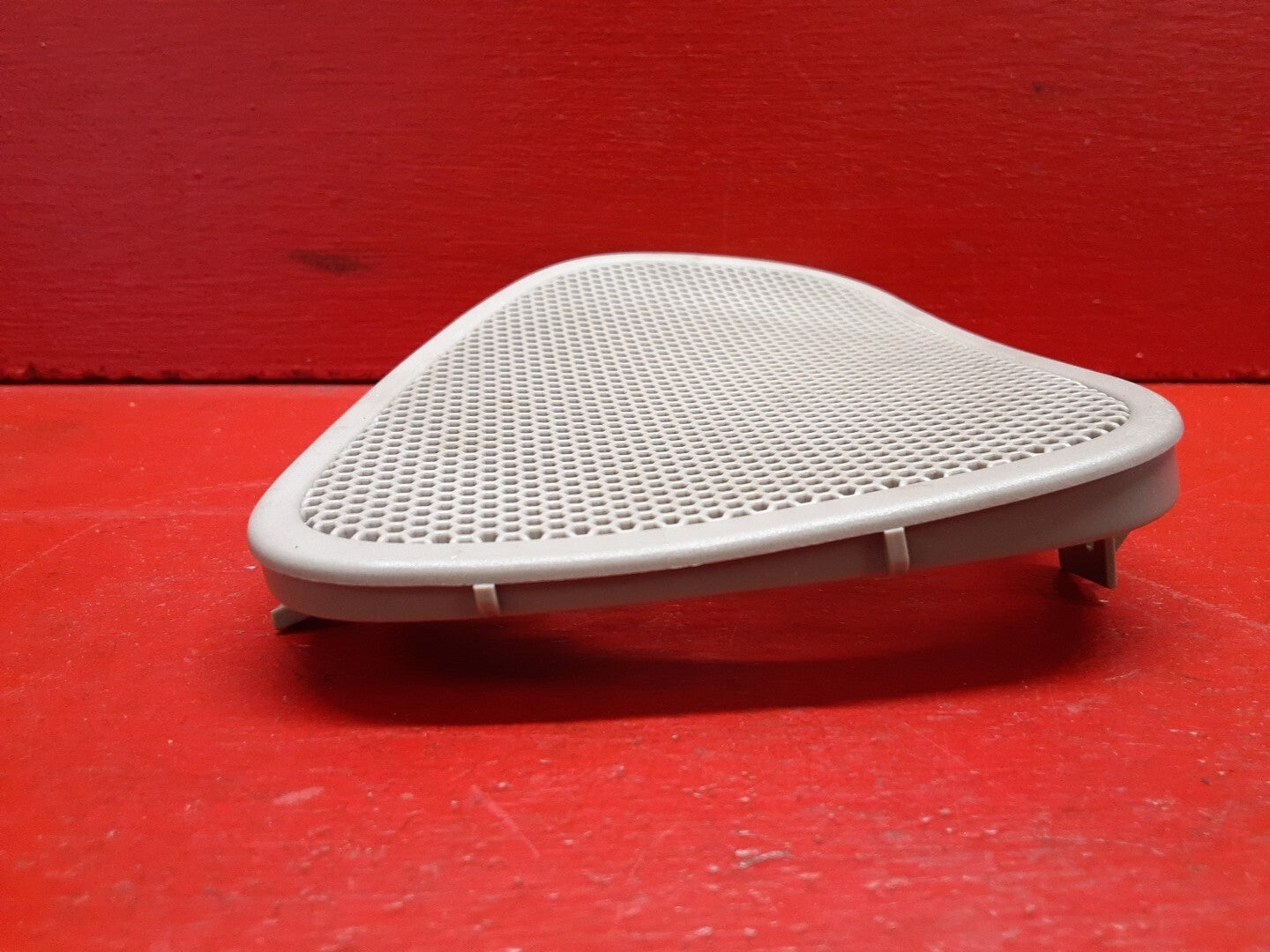 1998 - 2000 Volvo S70 V70 Dash Speaker Tweeter Cover Left and Right Pair