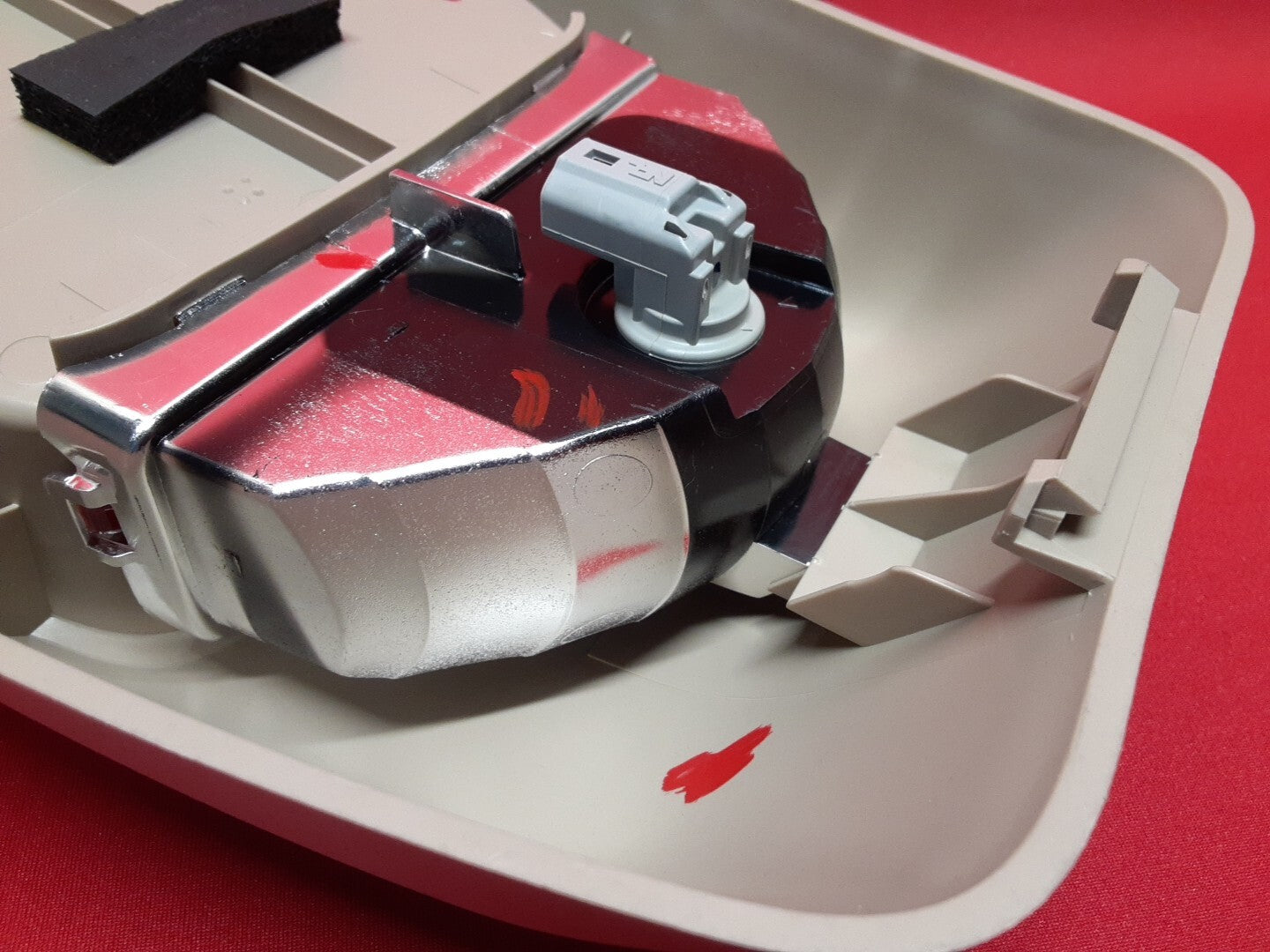 2010 - 2012 Nissan Altima Sedan High Mount Third 3rd Brake Light Beige Trim
