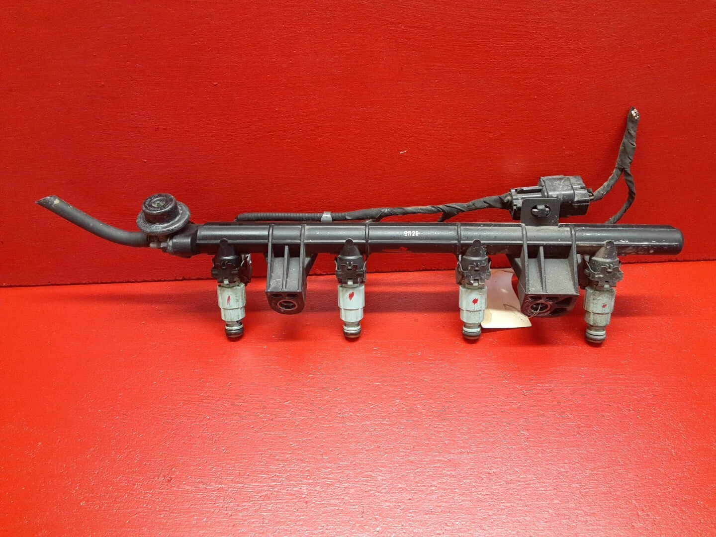 2010 2011 Kia Soul 2.0L Gas Engine Fuel Rail and Injectors