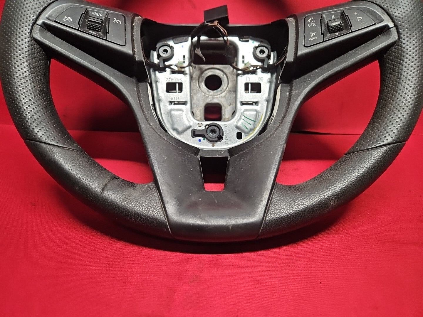 2011 - 2016 Chevy Chevrolet Cruze Steering Wheel Black w/ Cruise 95227512