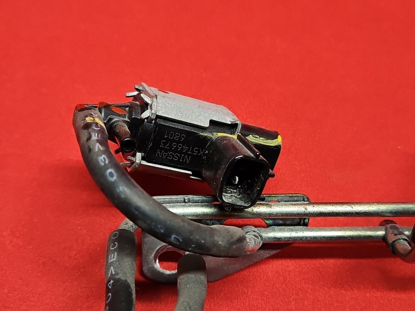 2019 Infiniti QX60 / 22-24 Pathfinder Solenoid Vacuum Hose Gallery w/ Solenoids