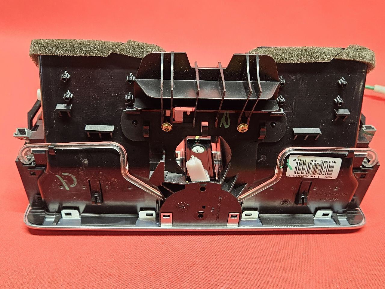 2003-2006 Range Rover HSE Center Dash Air Vent w/ Door Lock / Hazard Switches