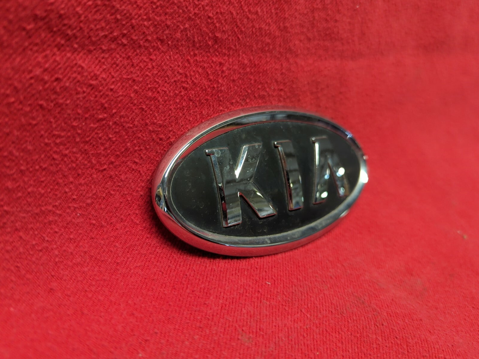 2005 2006 2007 2008 2009 2010 2011 2012 2013 Kia Rear Trunk Deck Emblem Logo